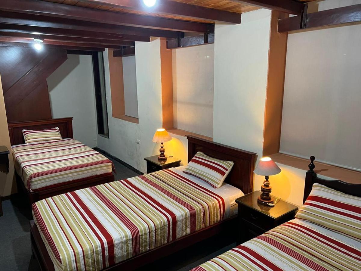 Hostal Victoria קיטו מראה חיצוני תמונה