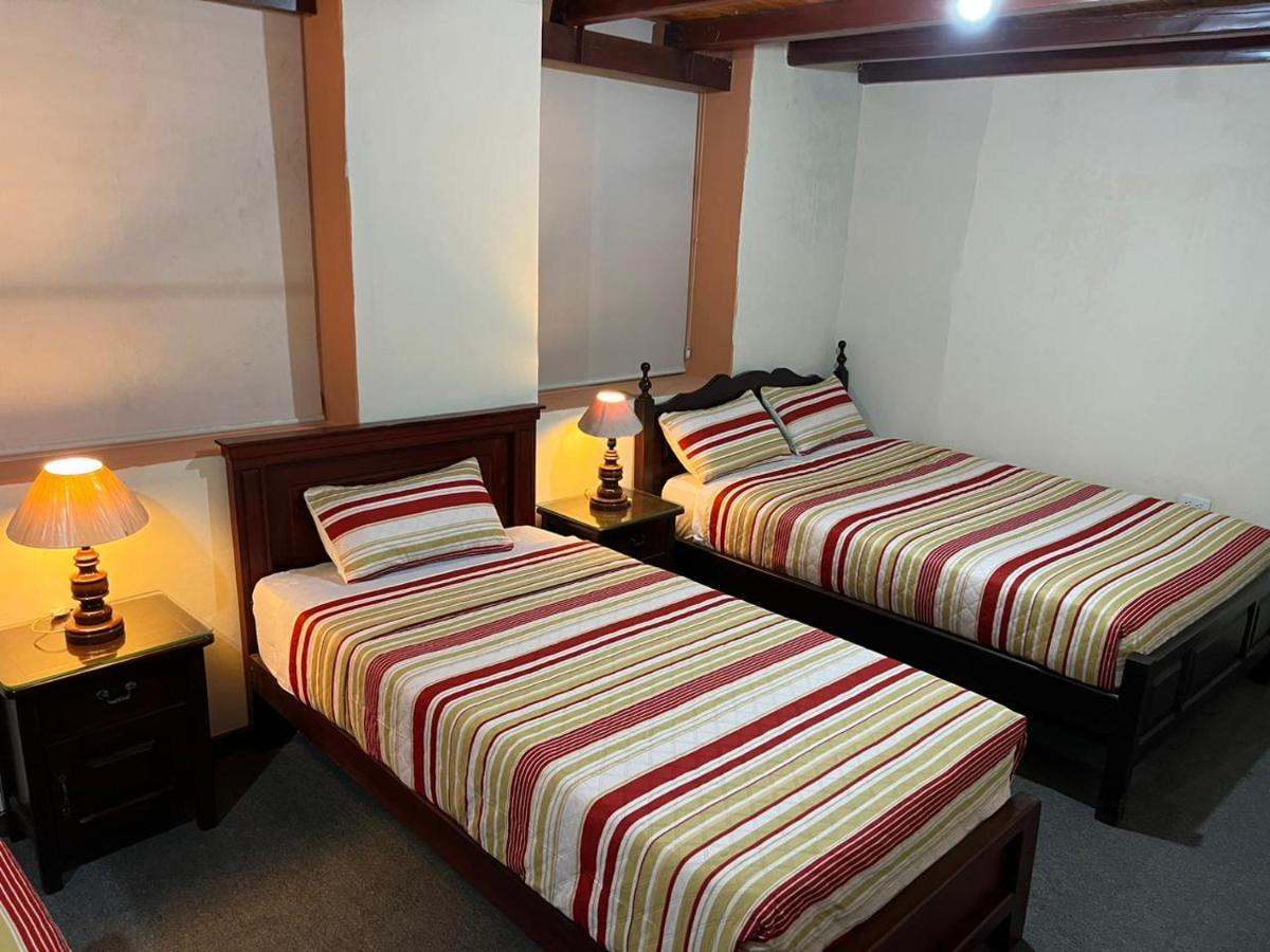 Hostal Victoria קיטו מראה חיצוני תמונה