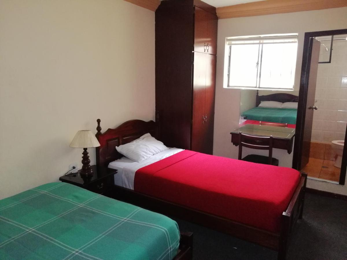 Hostal Victoria קיטו מראה חיצוני תמונה