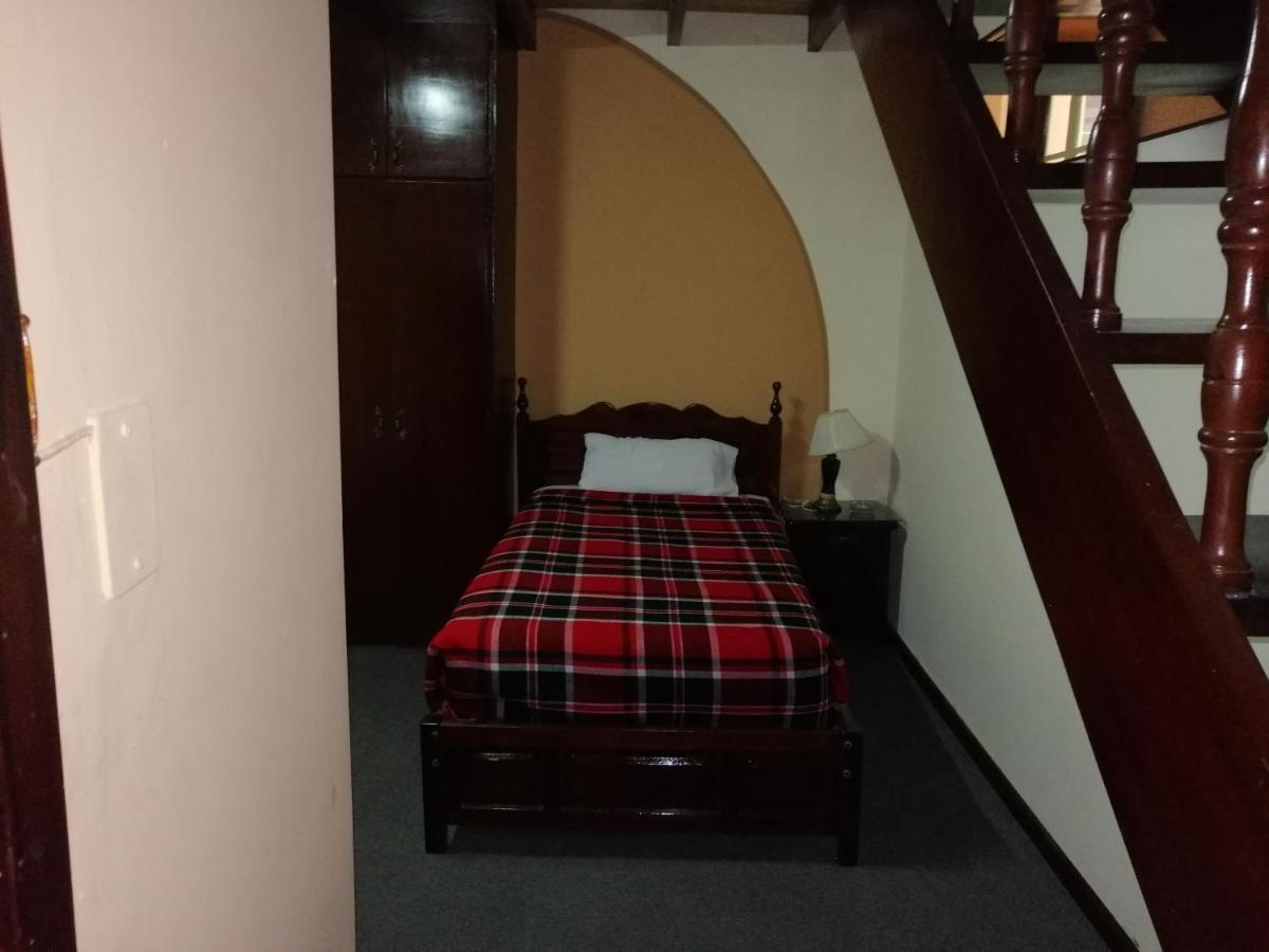 Hostal Victoria קיטו מראה חיצוני תמונה