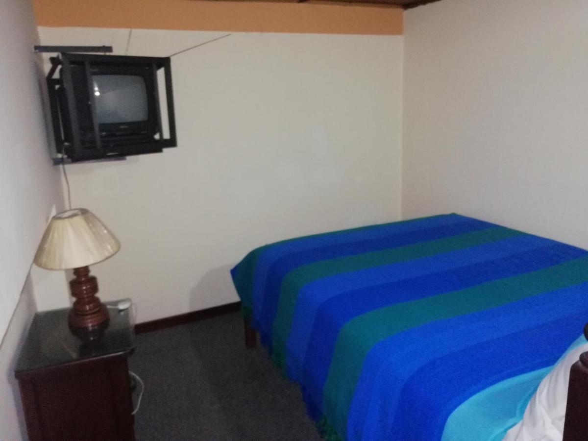 Hostal Victoria קיטו מראה חיצוני תמונה